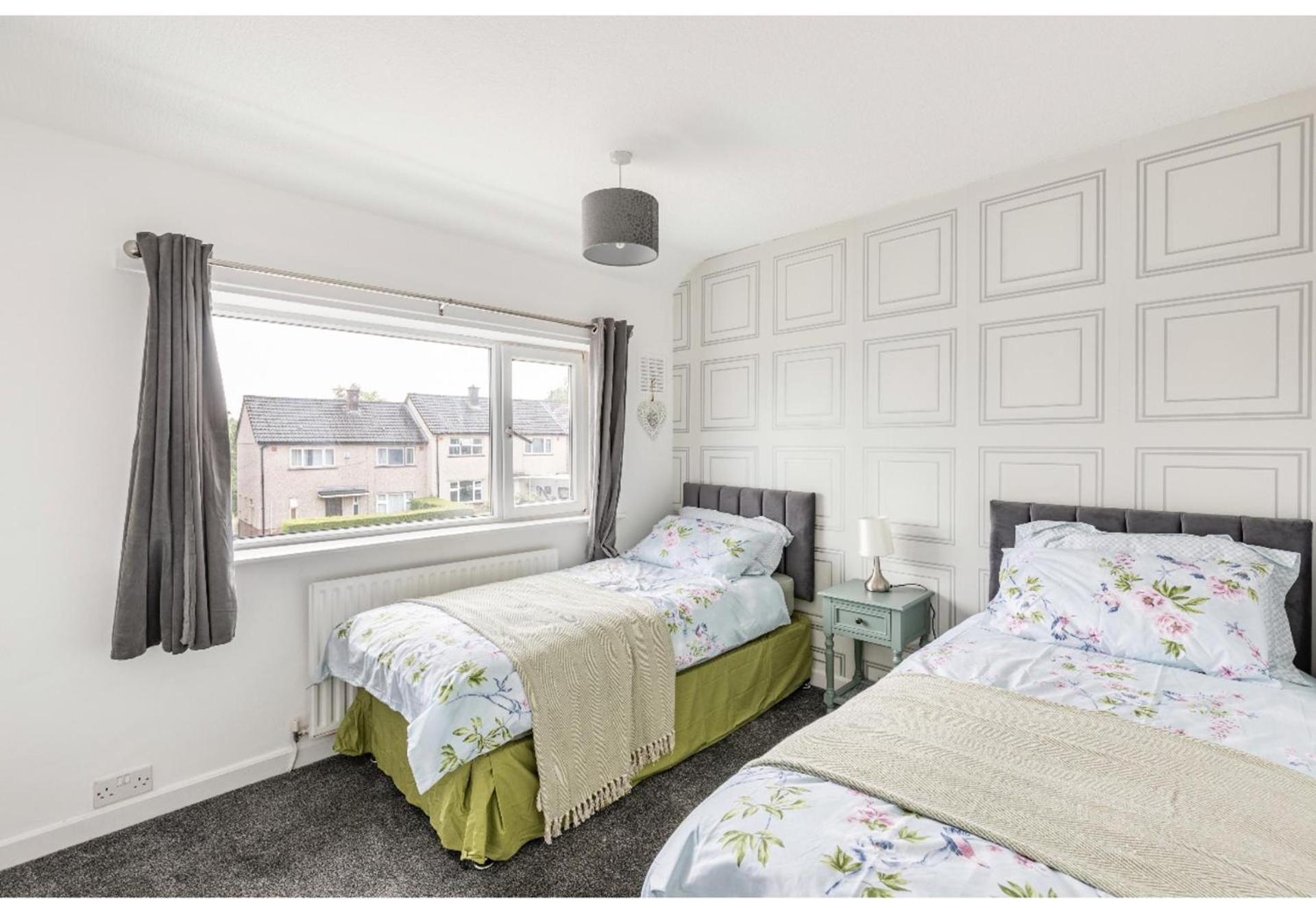 Come & Unwind In Charming 5 Bed House In Blackburn Blackburn  Exterior photo